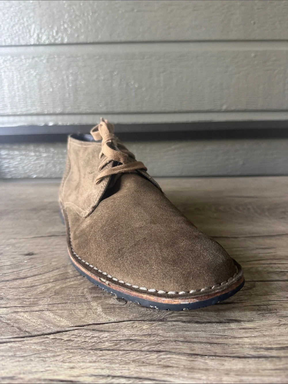 John Varvatos Men’s Olive Brown Suede Chukka Boots size 10.5 M